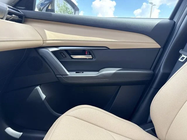 New 2026 Machine Gray Metallic Mazda 2.5 S Premium Plus AWD image 33