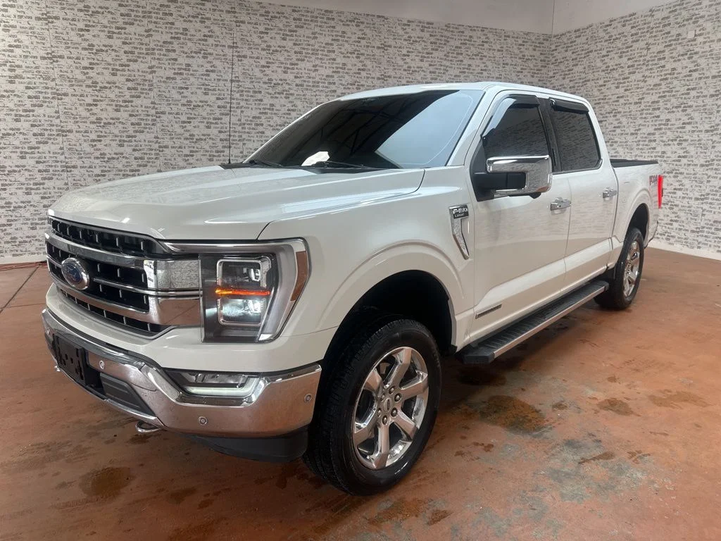 Used 2021 Space White Metallic Ford Lariat image 3