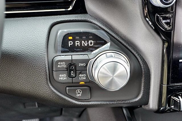 New 2026 Bright White Clear-Coat Exterior Paint RAM Laramie image 39