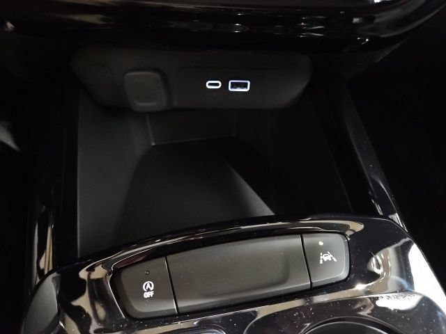 New 2026 Mosaic Black Metallic Chevrolet ACTIV image 25