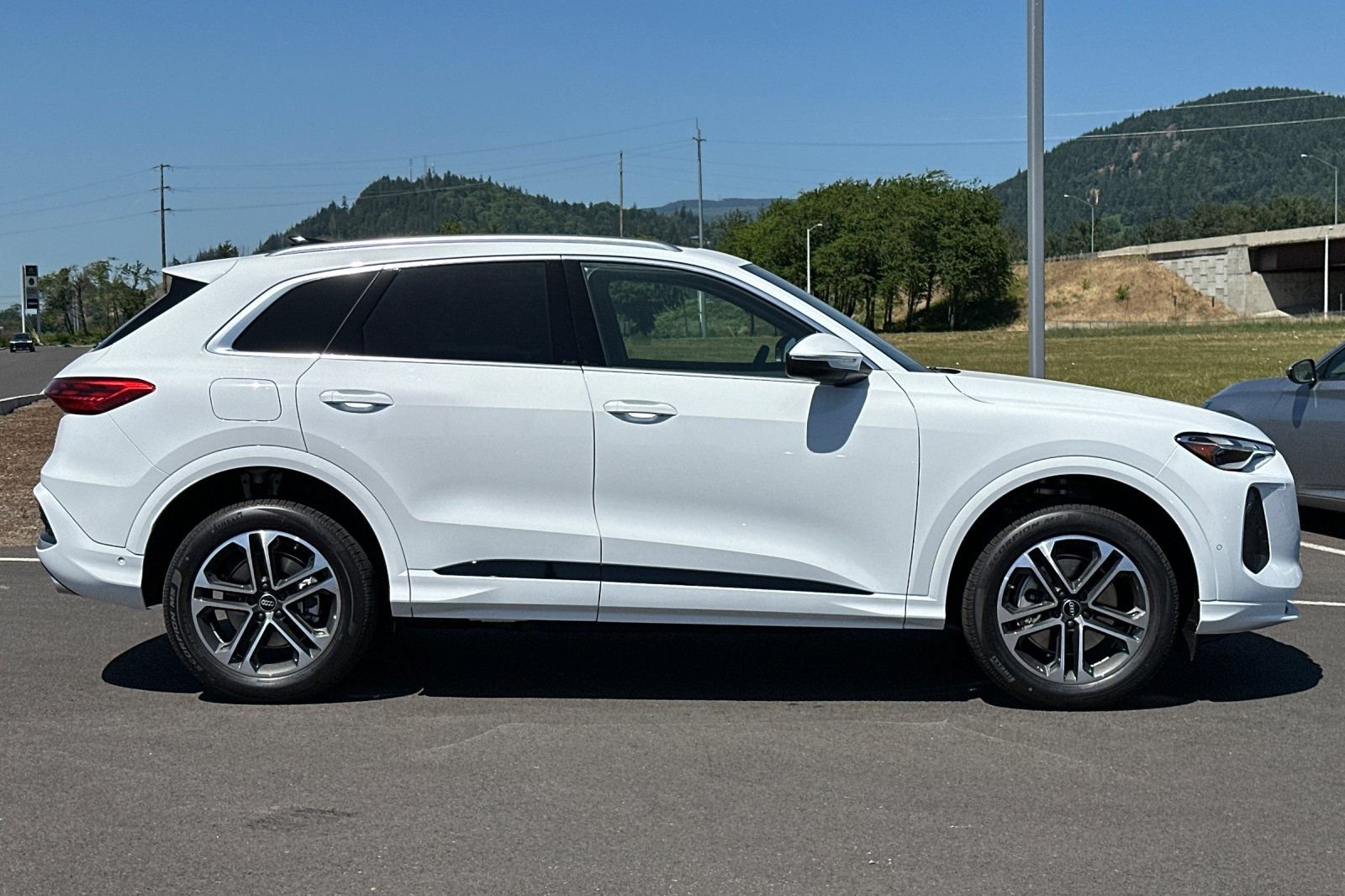 Used 2025 White Audi  image 2
