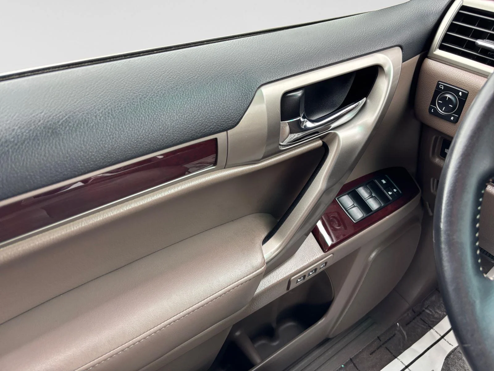 Used 2017 Nightfall Mica Lexus GX 460 image 17