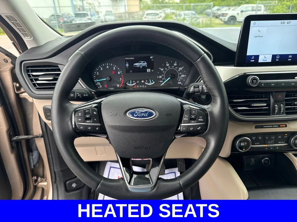 Used 2021 Gold Ford SEL image 22