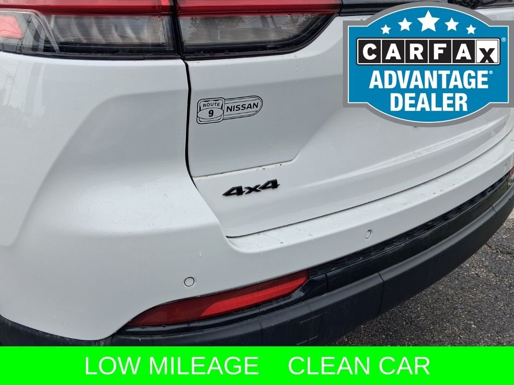 Used 2023 White Jeep Altitude X image 9