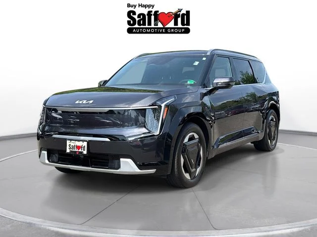 Used 2024  Kia Land image 1