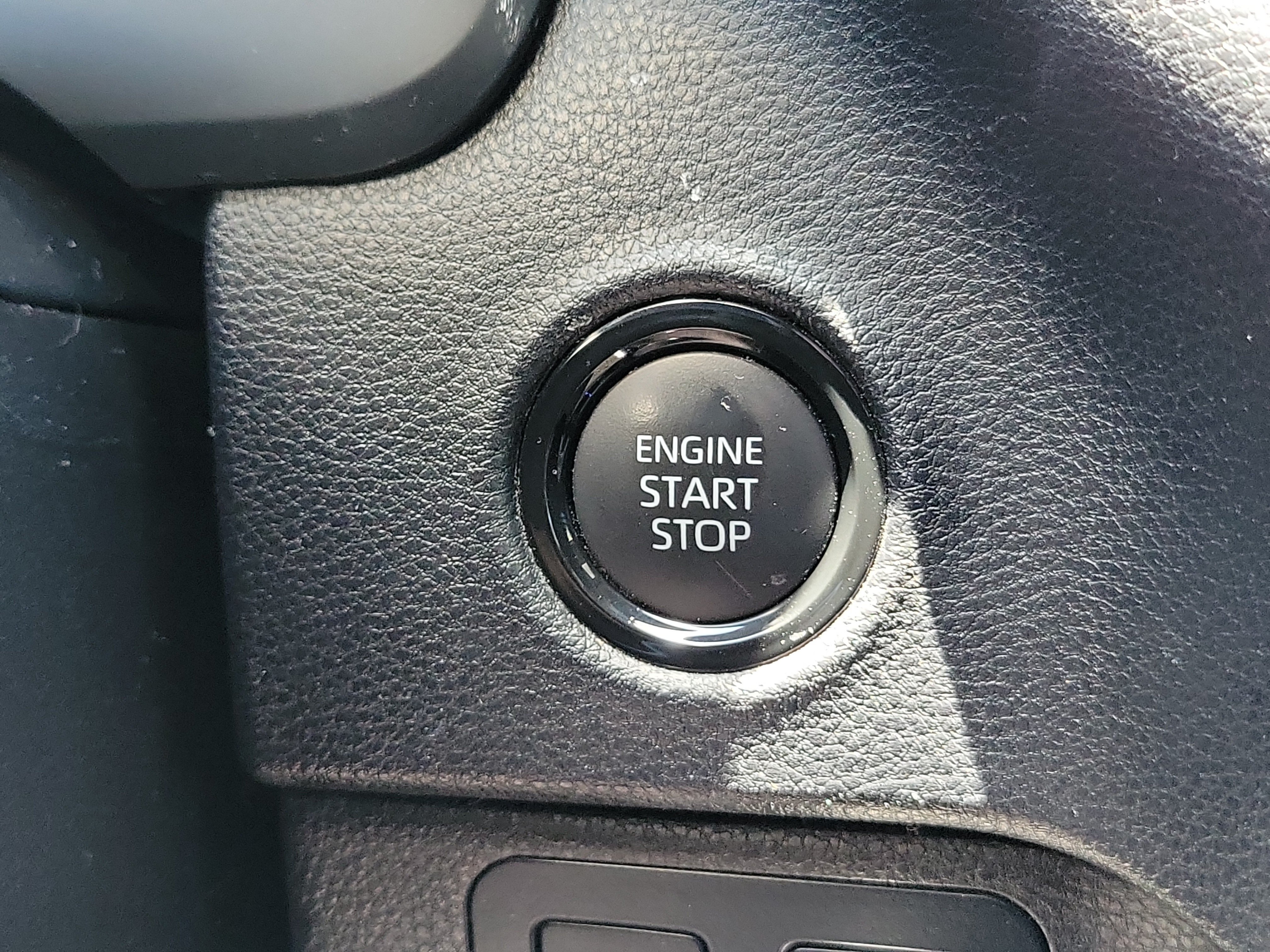 Certified Used 2025 Ice Toyota SR5 image 28