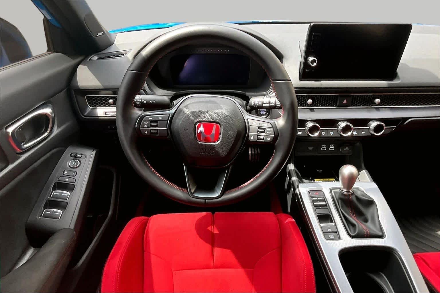 Used 2025 Boost Blue Pearl Honda  image 6