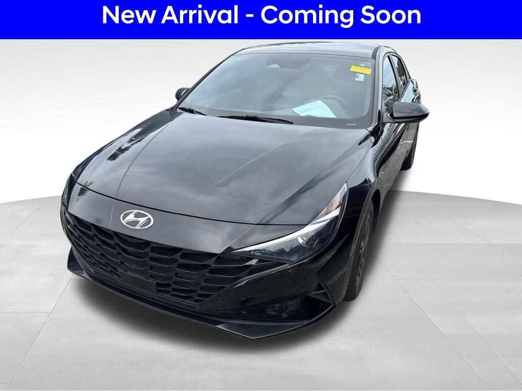 Certified Used 2022 Black Hyundai SEL image 1