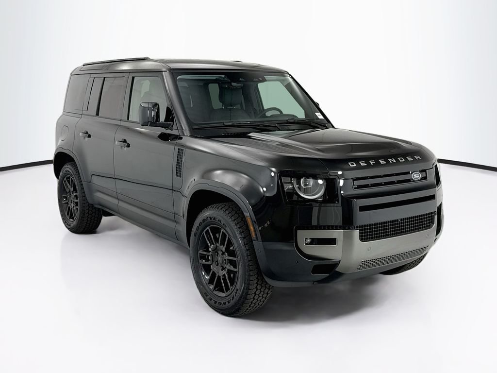 New 2026 Santorini Black Land Rover S image 3