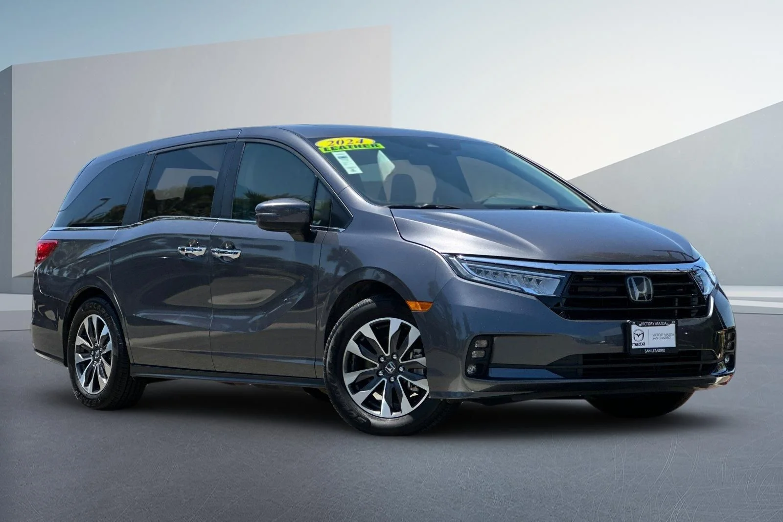 Used 2024 Gray Honda EX-L image 2