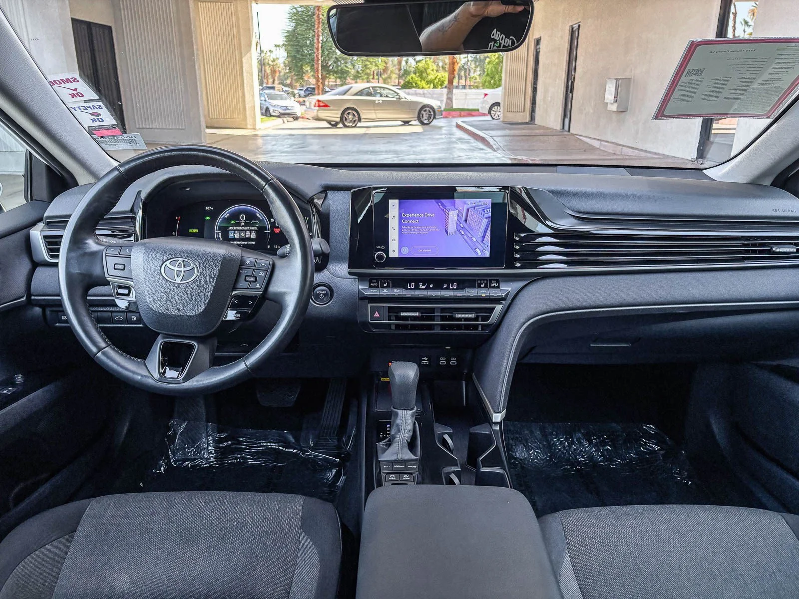 Used 2025 Ice Cap Toyota LE image 15