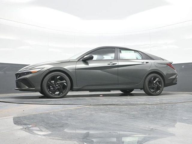 New 2026 Gray Hyundai SEL Sport Plus image 21