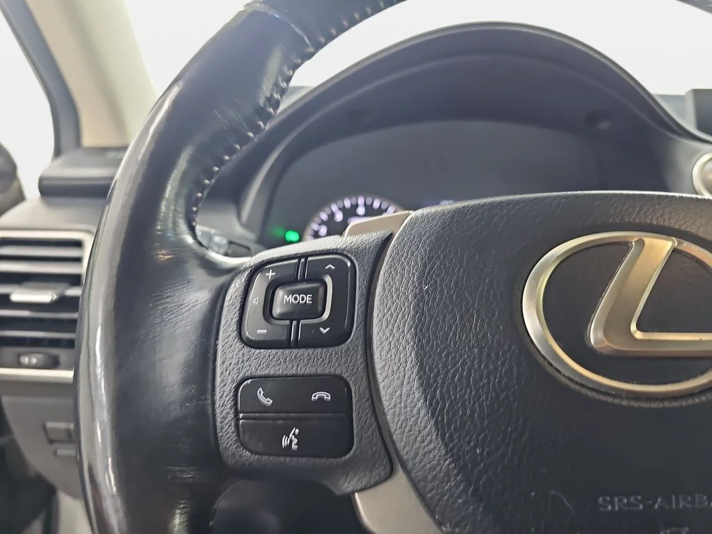 Used 2017 Silver Lexus 200t image 19