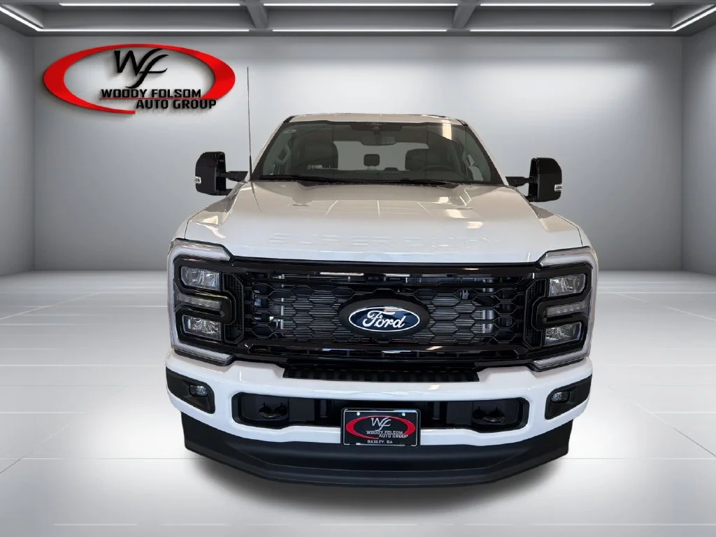 New 2027 White Ford Lariat image 2