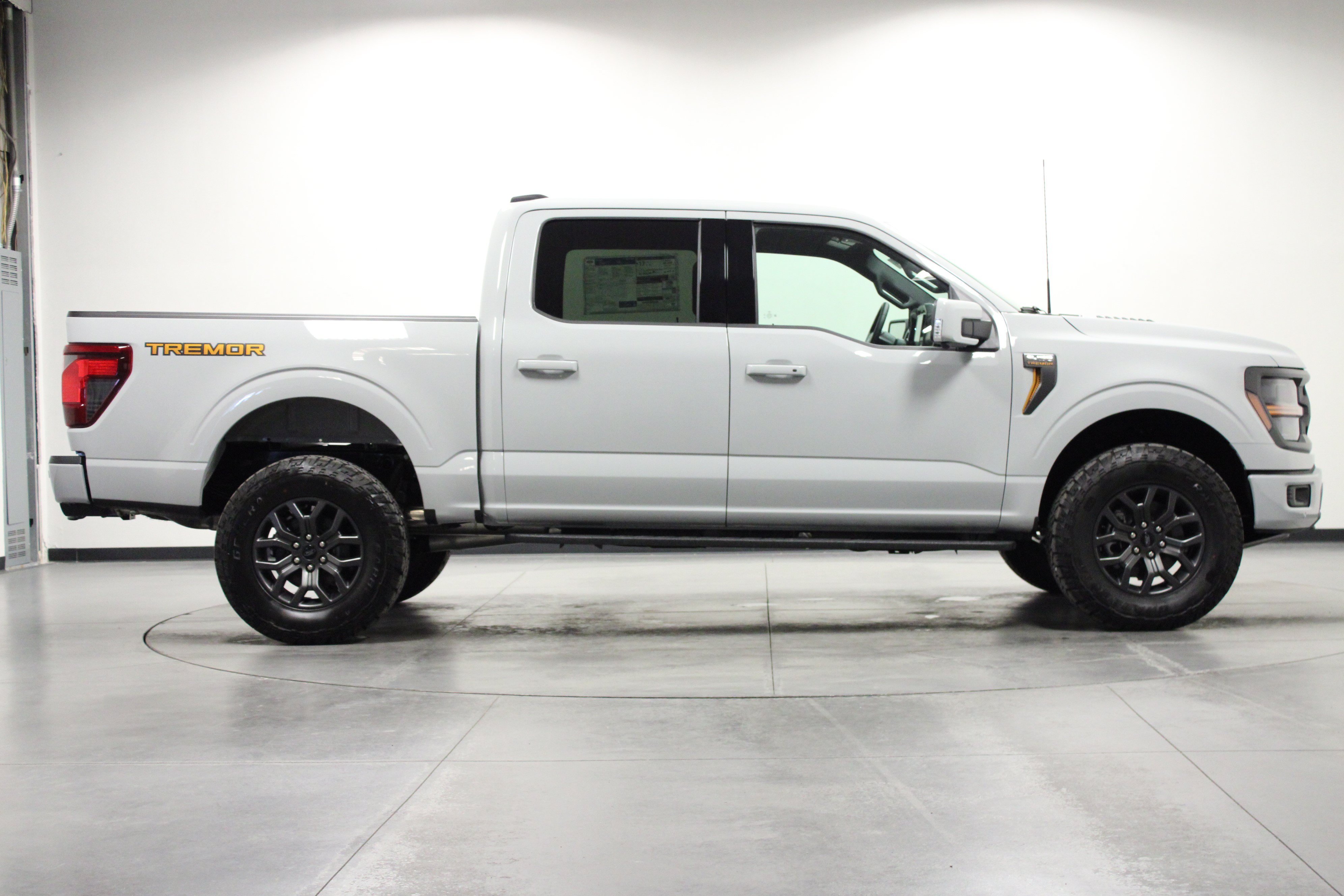 New 2026 Avalanche Ford Tremor image 3