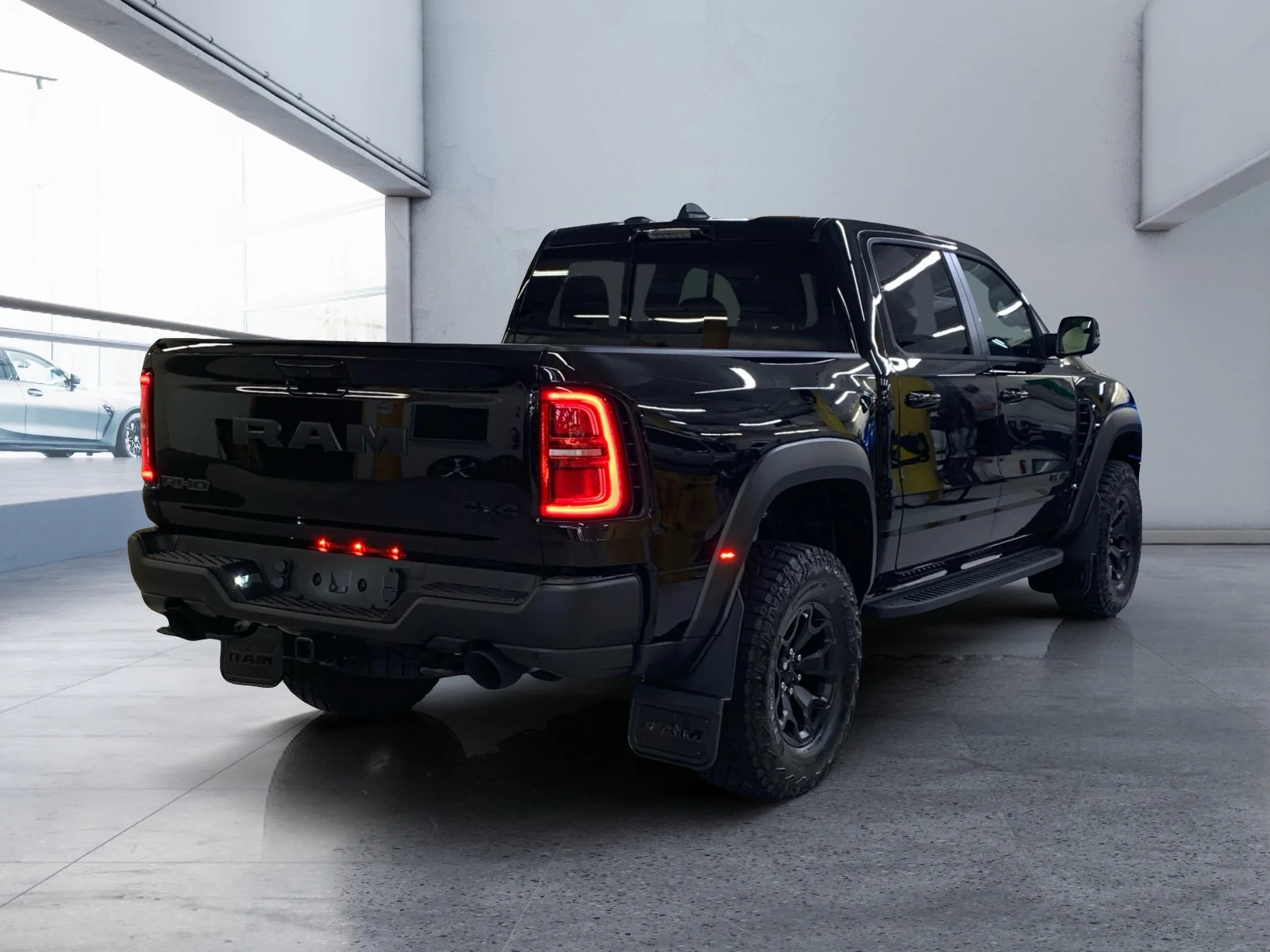 New 2026 Diamond Black Crystal Pearl Ram RHO image 5