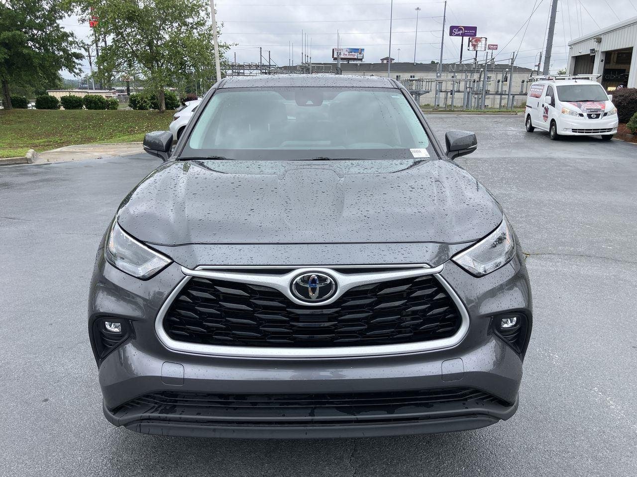 Used 2023 Gray (Magnetic Gray Metallic) Toyota LE AWD image 8