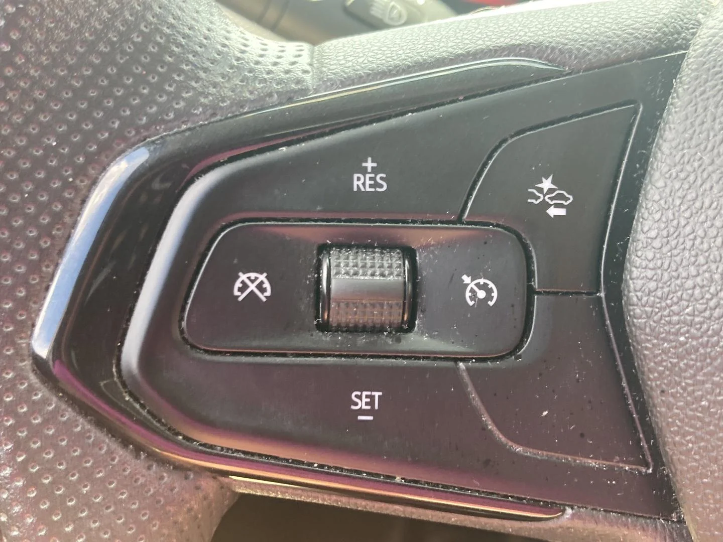 Used 2021 MIDNIGHT BLUE METALLIC Chevrolet LT image 14
