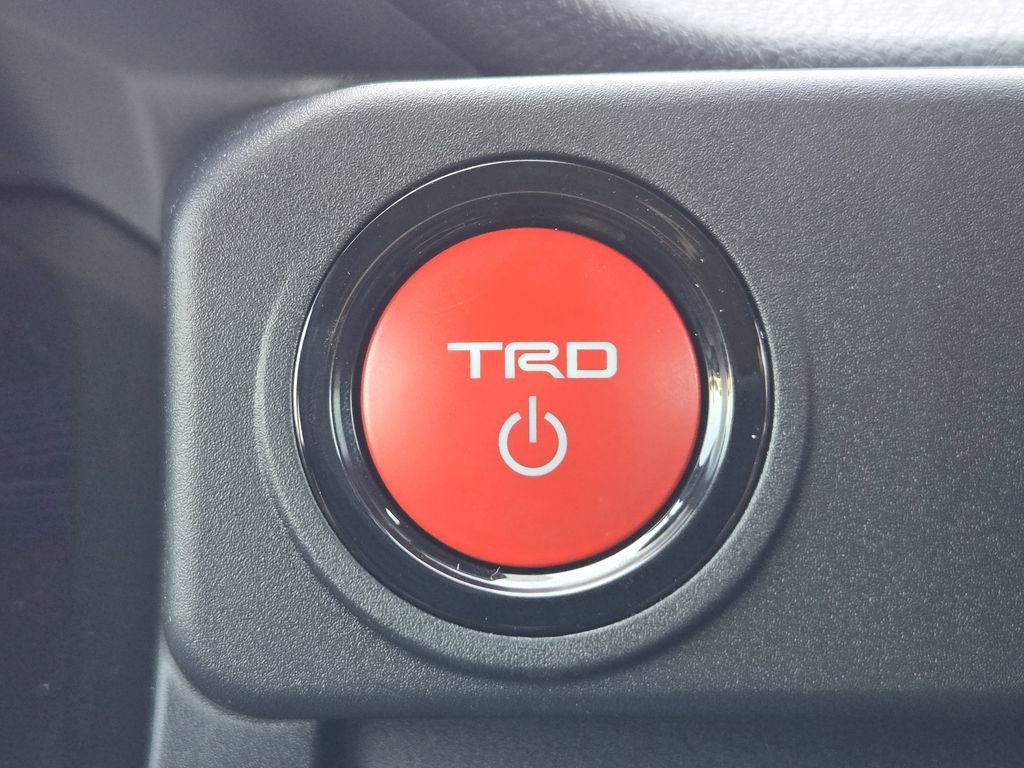 2025 Toyota 4Runner TRD Off-Road - Photo 16