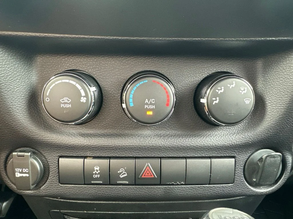 Used 2015 Black Jeep Sport image 27