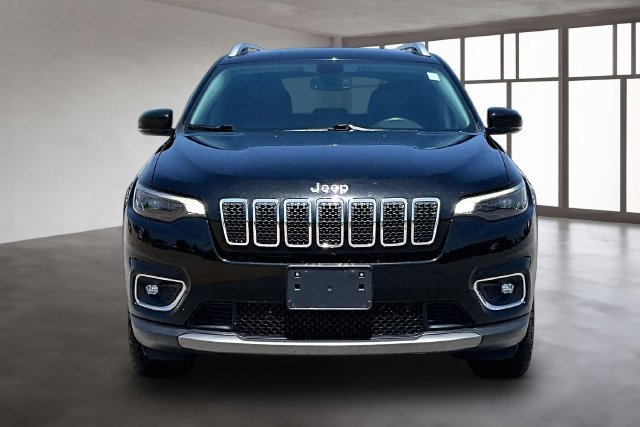Used 2019 Black Jeep Limited image 3