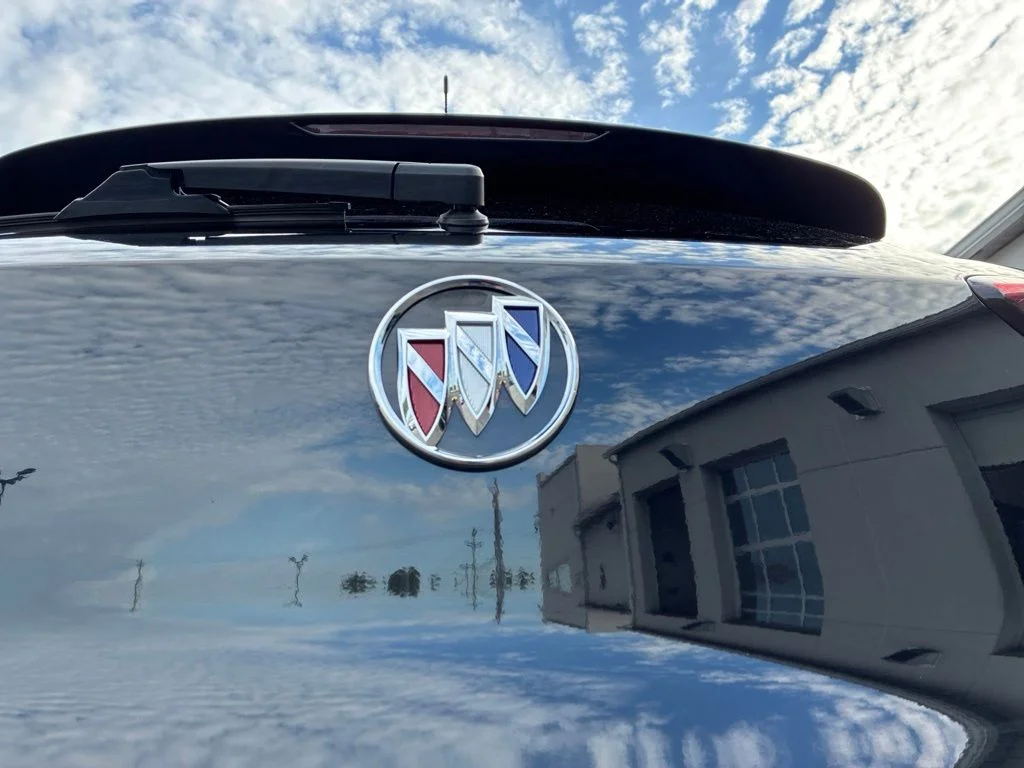 Used 2023 Black Buick Select image 49