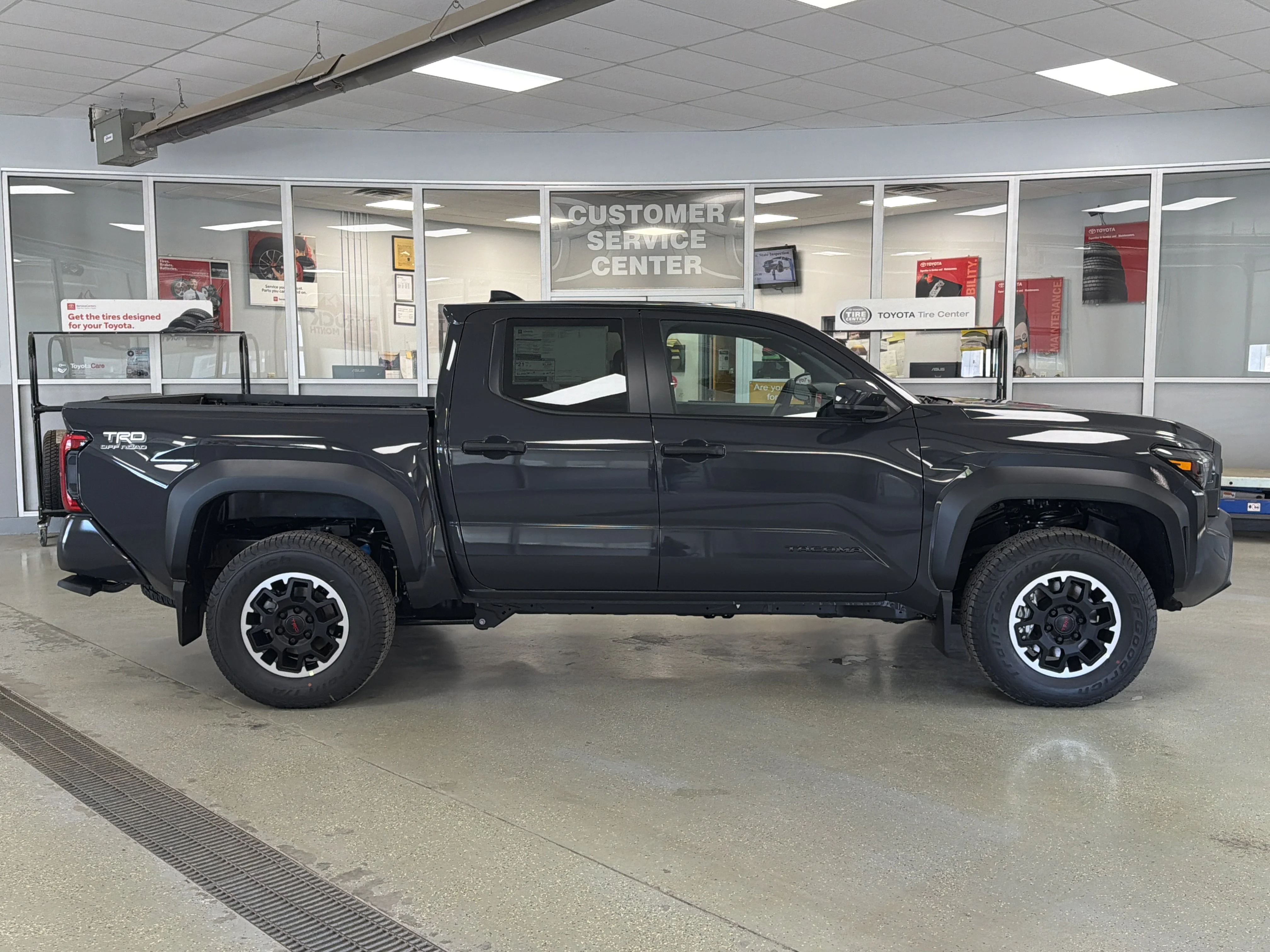 2026 Toyota Tacoma TRD Off Road - Photo 6