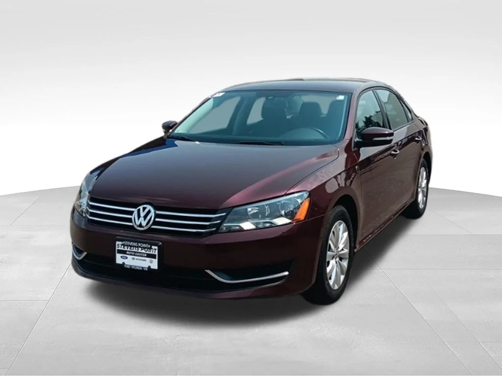 Used 2014 Red Volkswagen 1.8T Wolfsburg Edition image 3