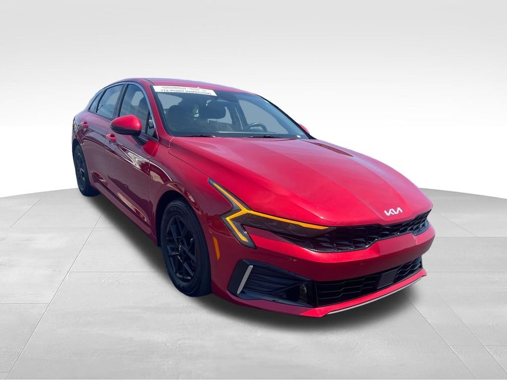 Used 2025 Red Kia LXS image 7