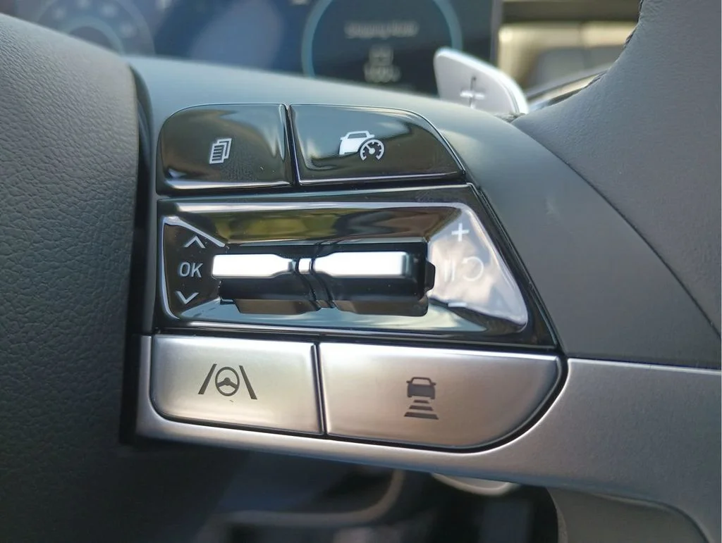 Used 2024 Gray Hyundai Limited image 29