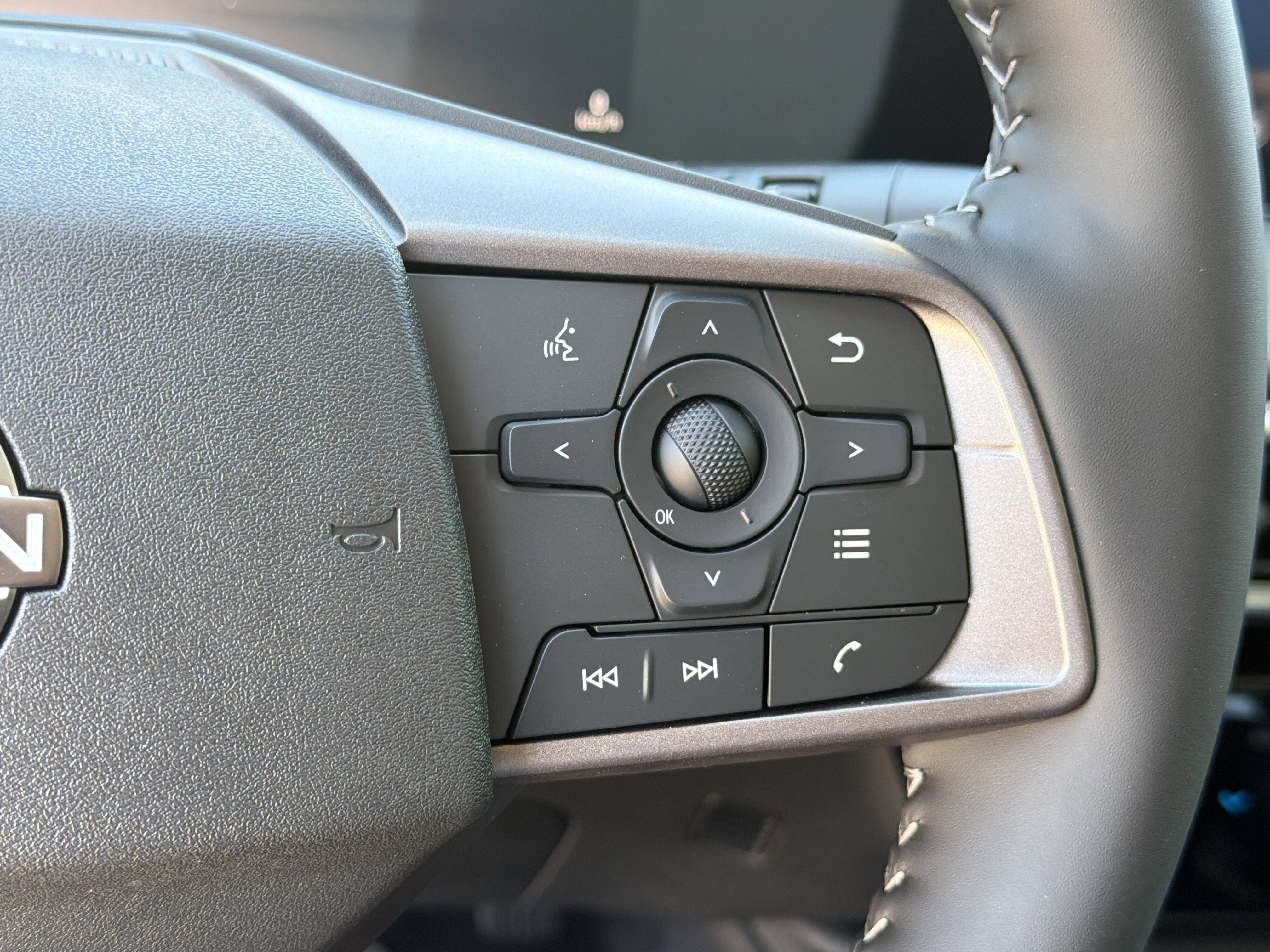 New 2026 Atlantic Gray Metallic Nissan SV image 26
