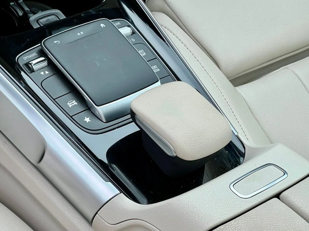 Certified Used 2023  Mercedes-Benz GLB 250 image 12