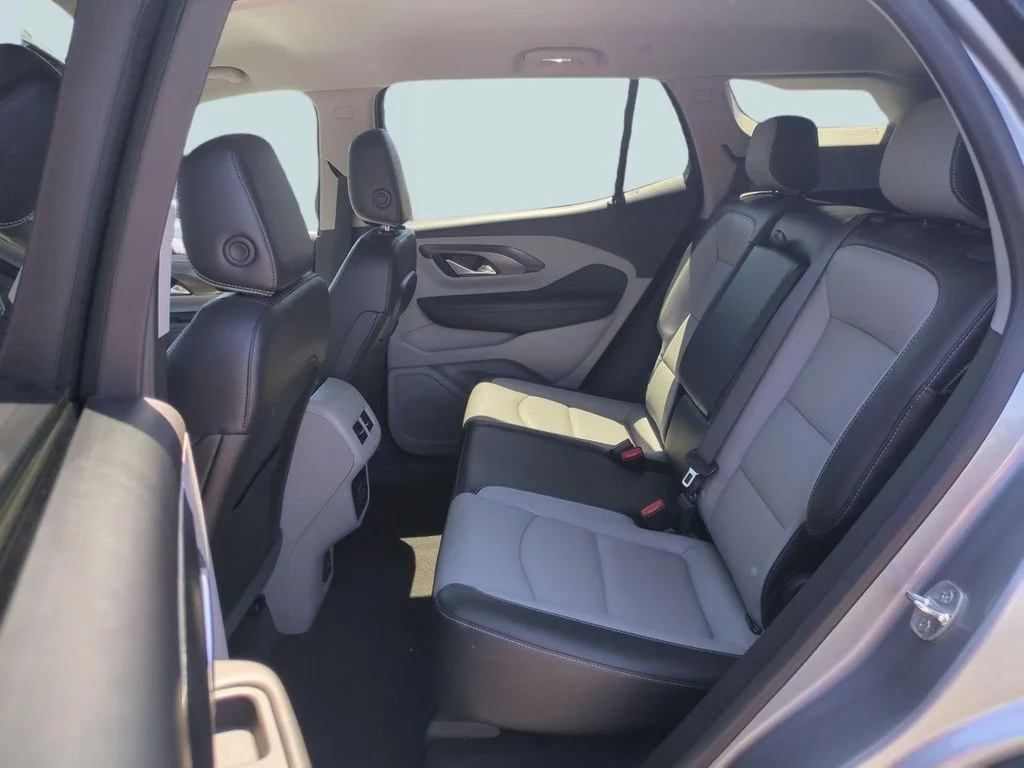 Used 2023 Sterling Metallic GMC SLT image 23