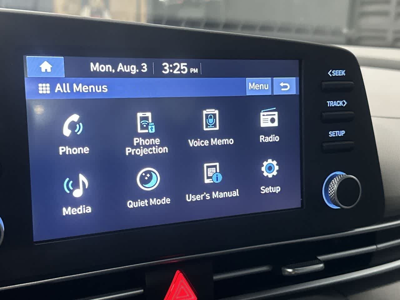 2025 Hyundai Elantra SE - Photo 18