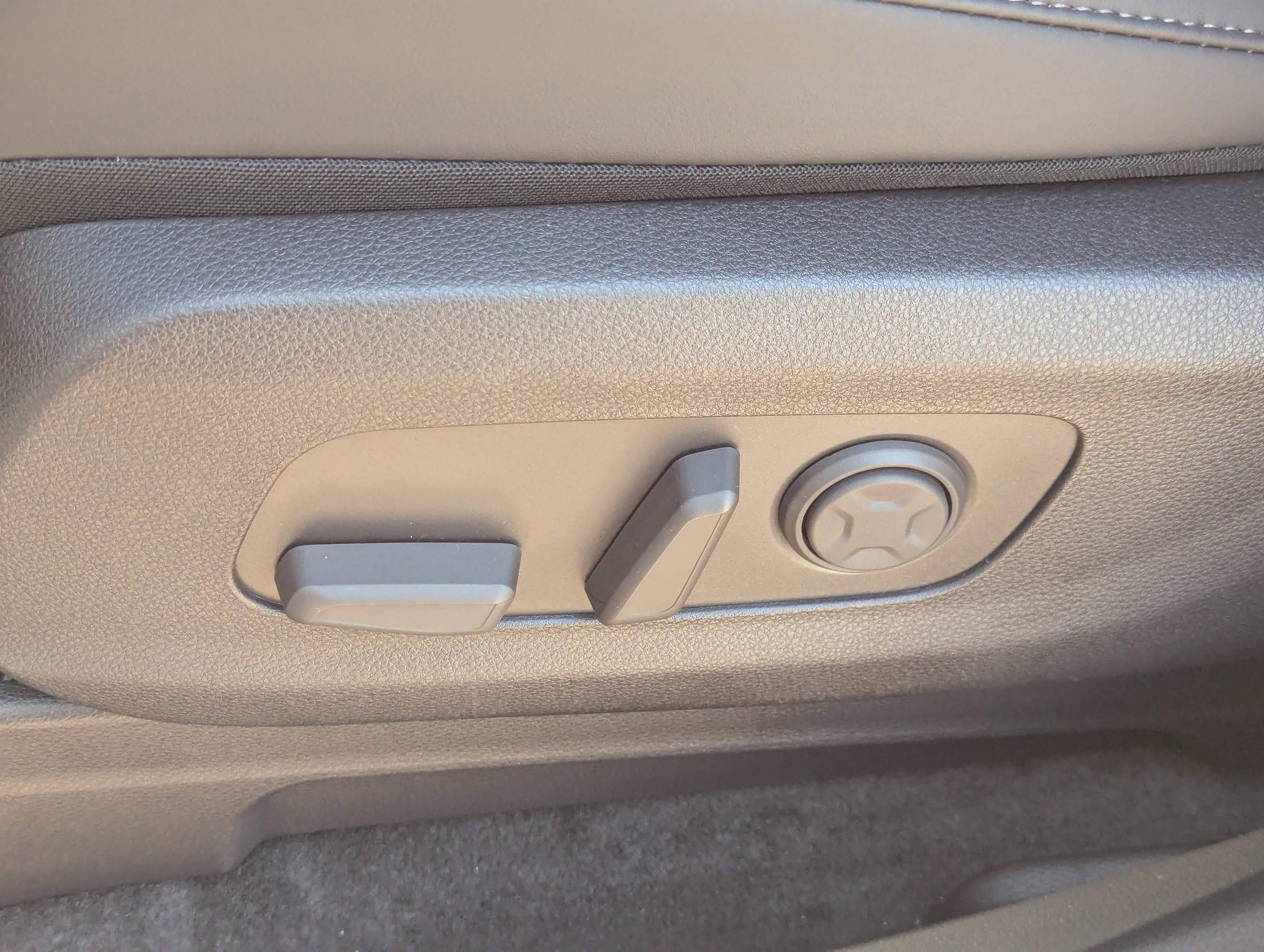 2026 Kia Carnival SX - Photo 21
