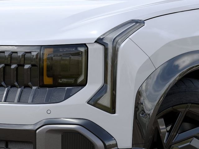 New 2027 White Kia X-Line SX image 11