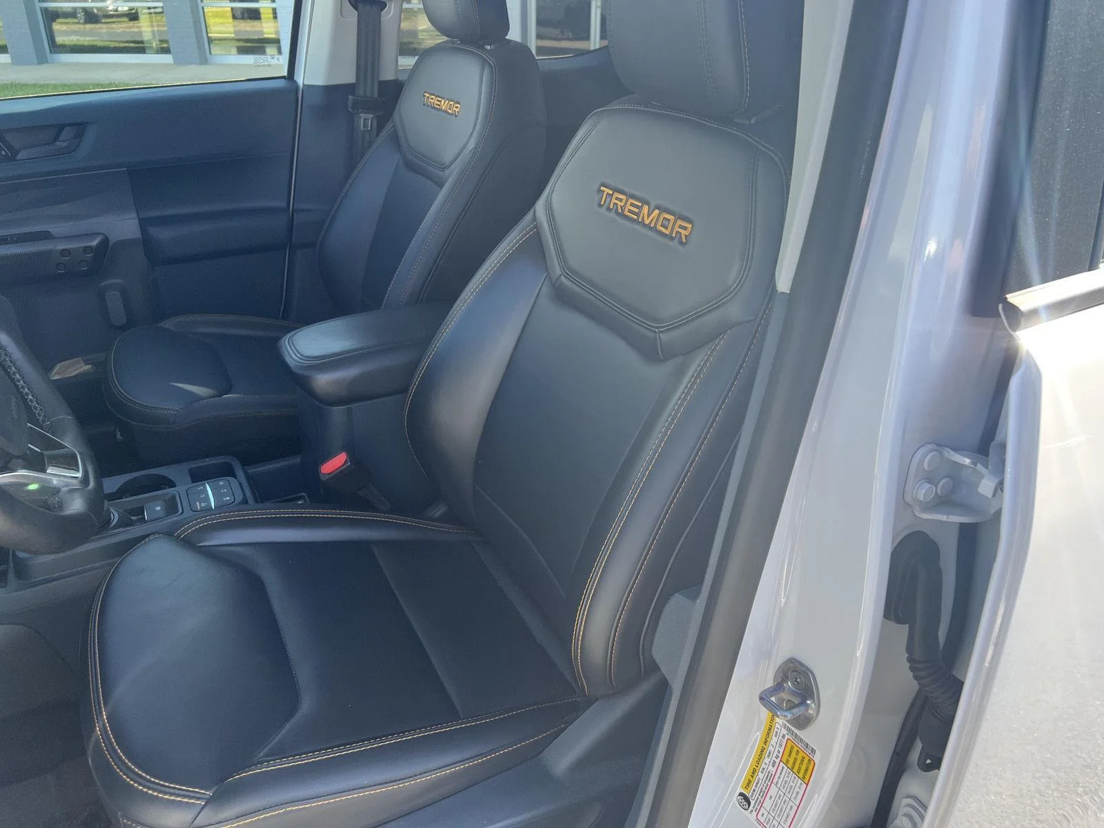 Certified Used 2024 Oxford White Ford Lariat image 14