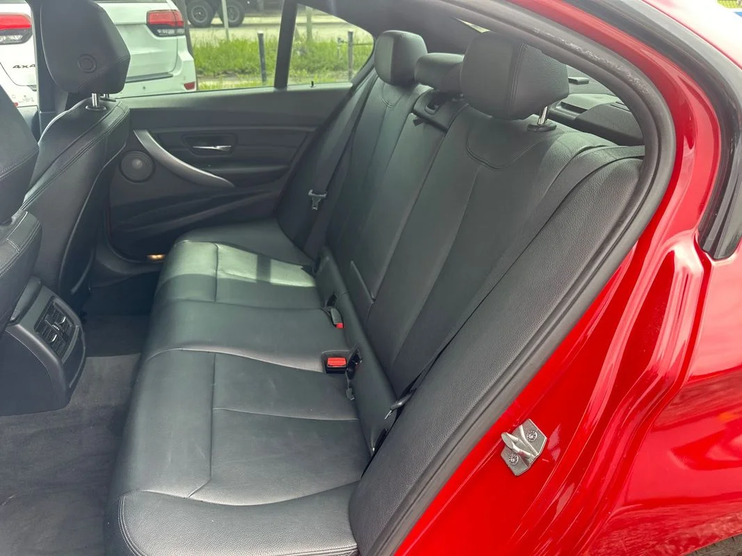 Used 2013 Red BMW xDrive image 24