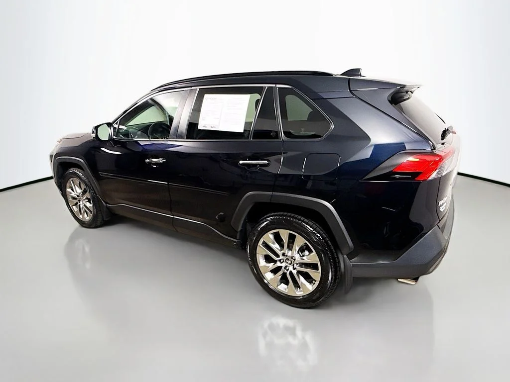 Used 2019 Midnight Black Metallic Toyota Limited image 5