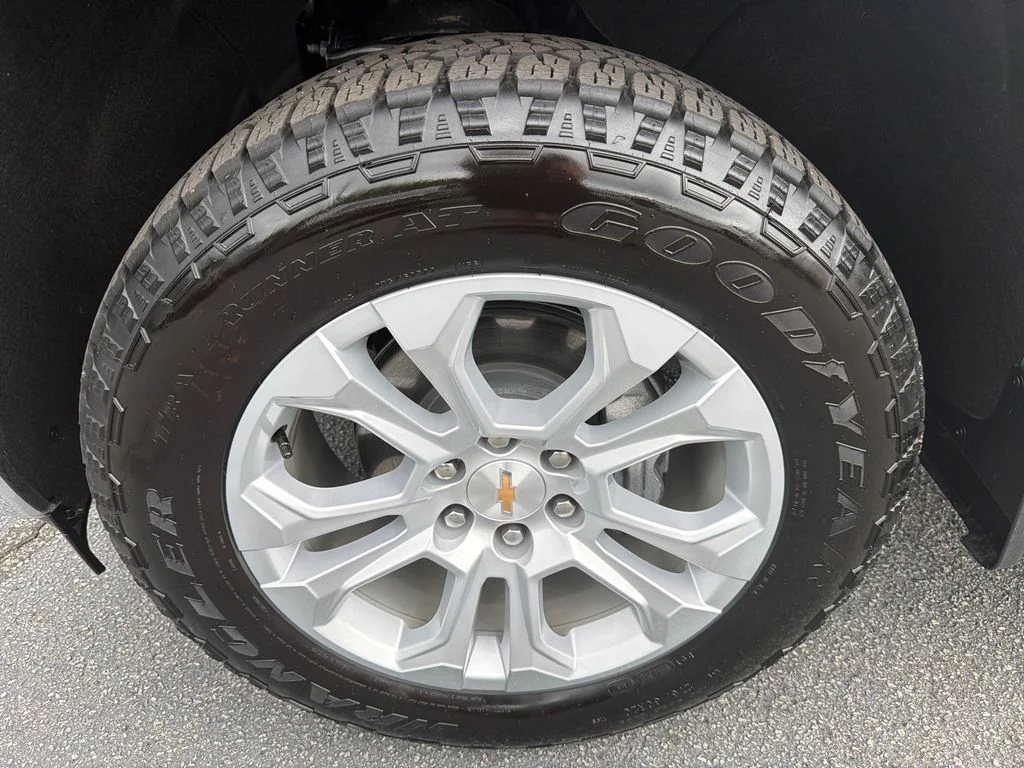 Used 2025 Gray Chevrolet LTZ image 11
