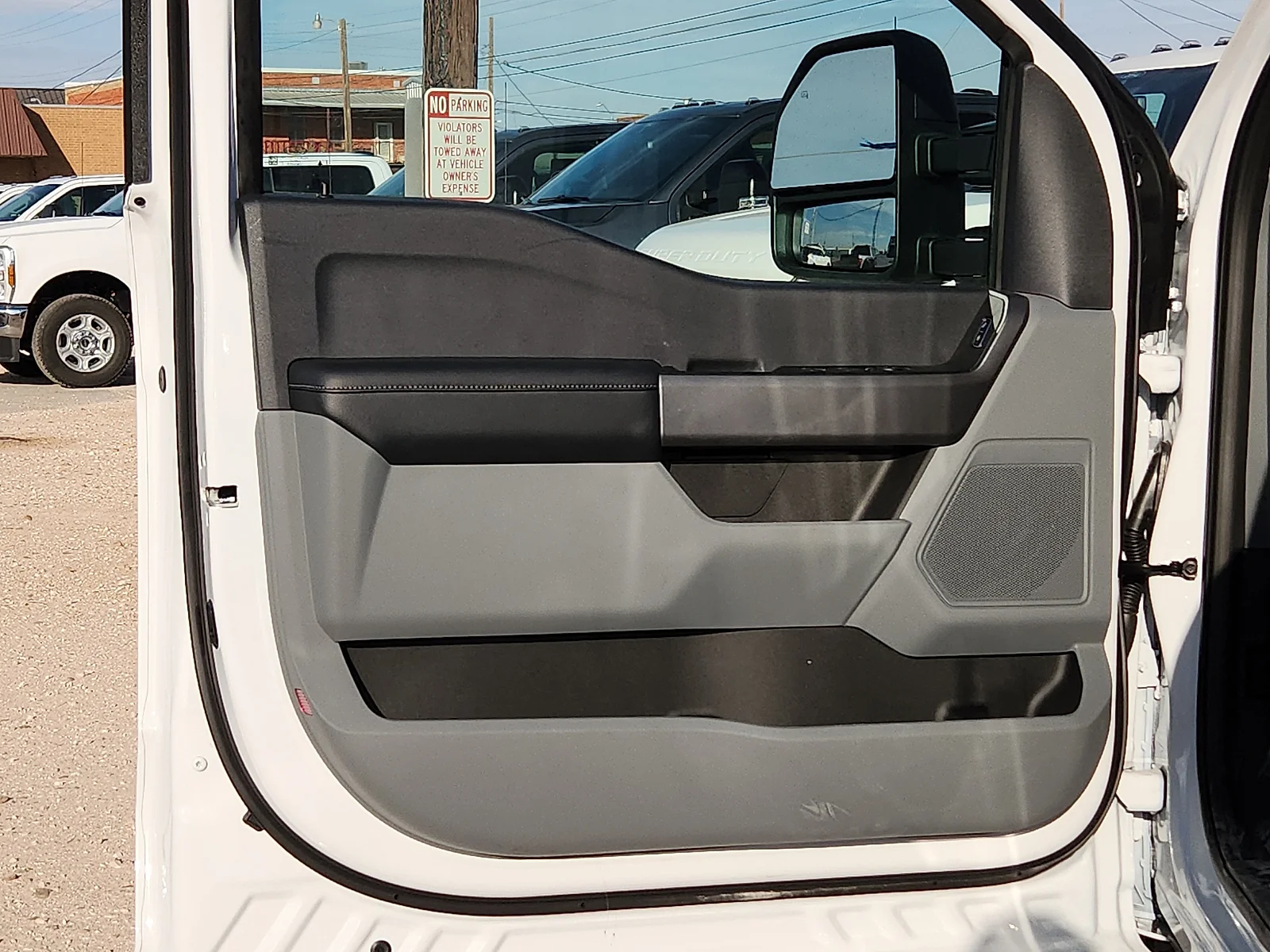 New 2027 Oxford White Ford XL image 14
