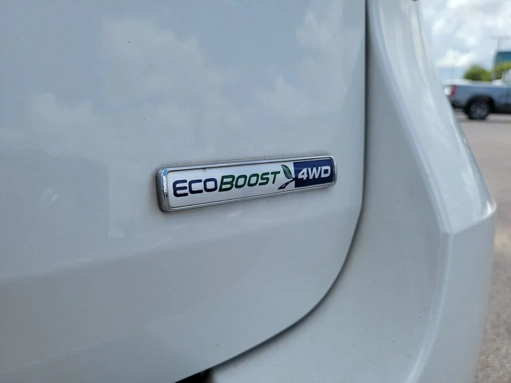 Used 2020 White Ford Limited image 32