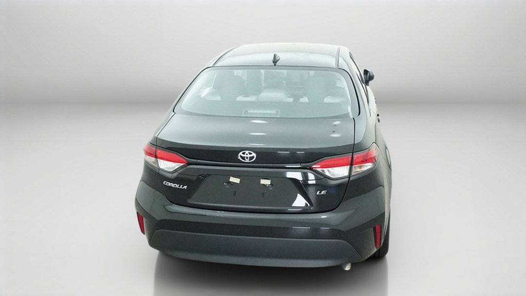 New 2027 Inked Toyota LE image 12