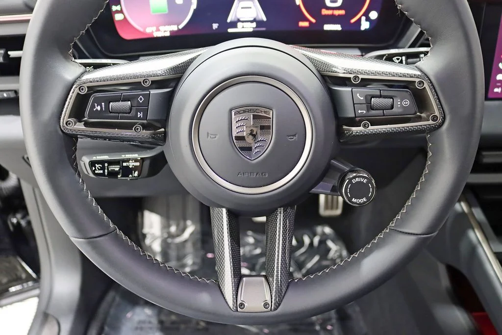 2025 Porsche Macan Electric Turbo