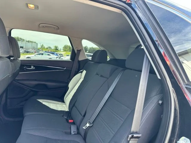 Used 2016 Black Kia LX image 12