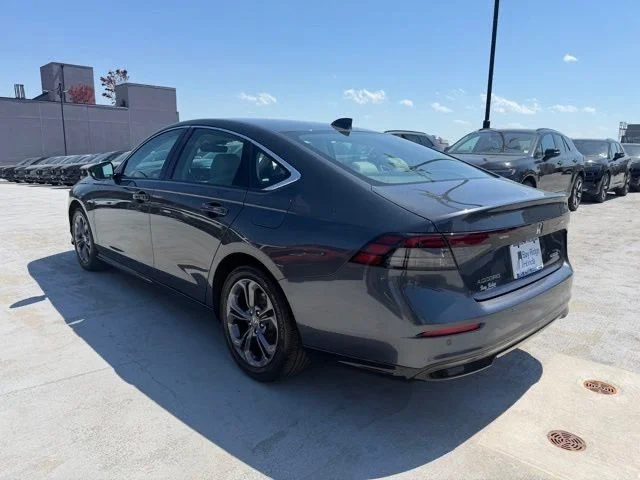 Used 2023 Gray Honda EX-L image 5