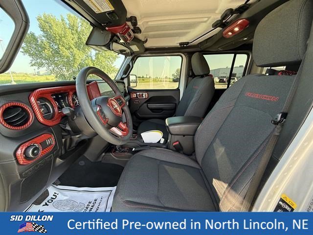 Used 2024 Silver Zynith Clearcoat Jeep Rubicon image 19