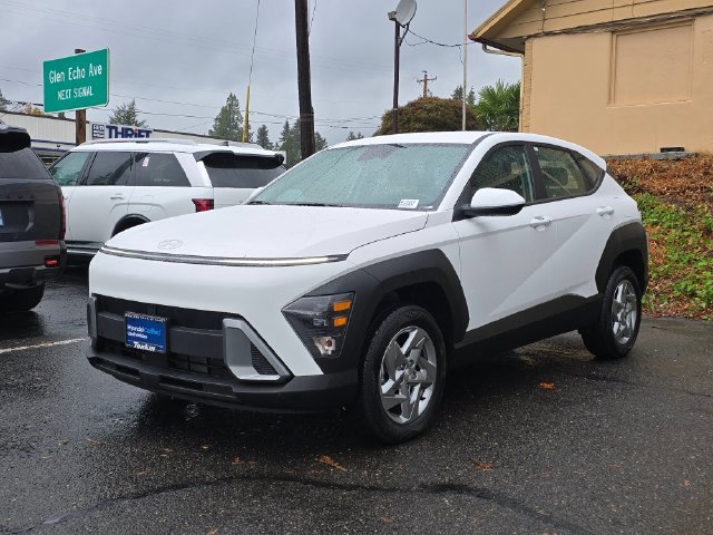 Certified Used 2025 Red Hyundai SEL image 8