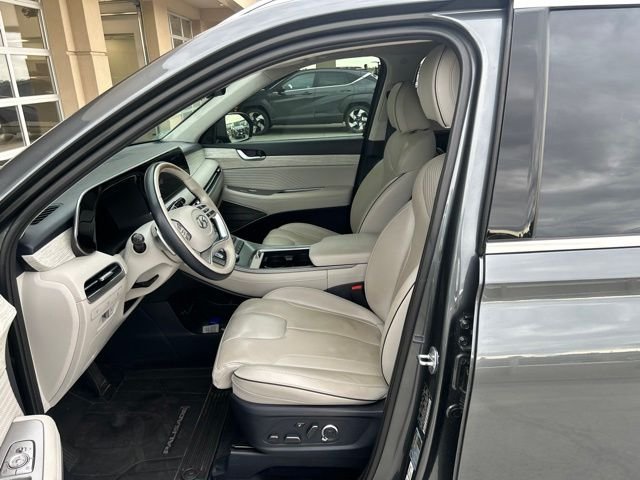 Used 2023 Gray Hyundai Calligraphy image 5