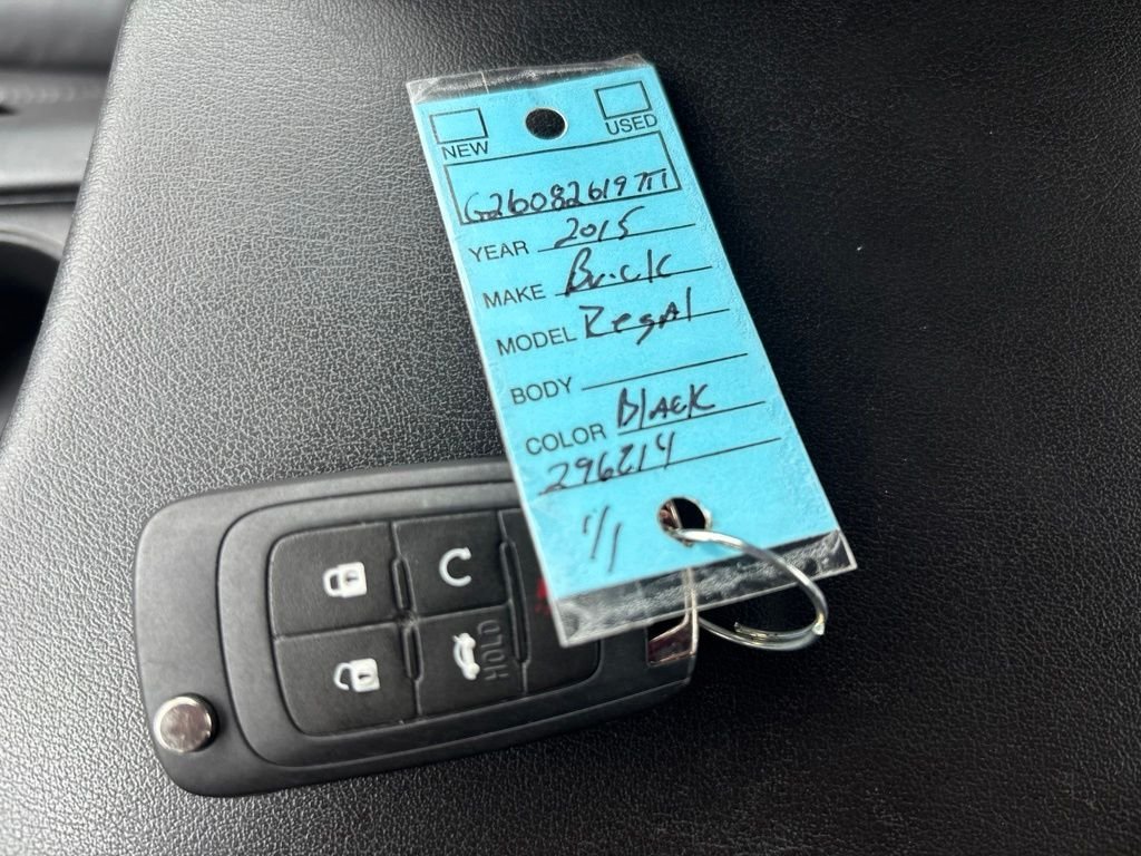 Used 2015 Black Buick Turbo/e-Assist Premium I image 31